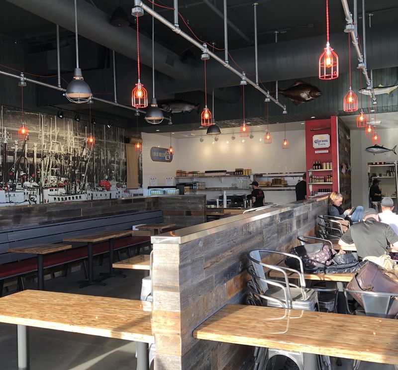 slap fish restaurant Blog SoCal Import Slapfish Details